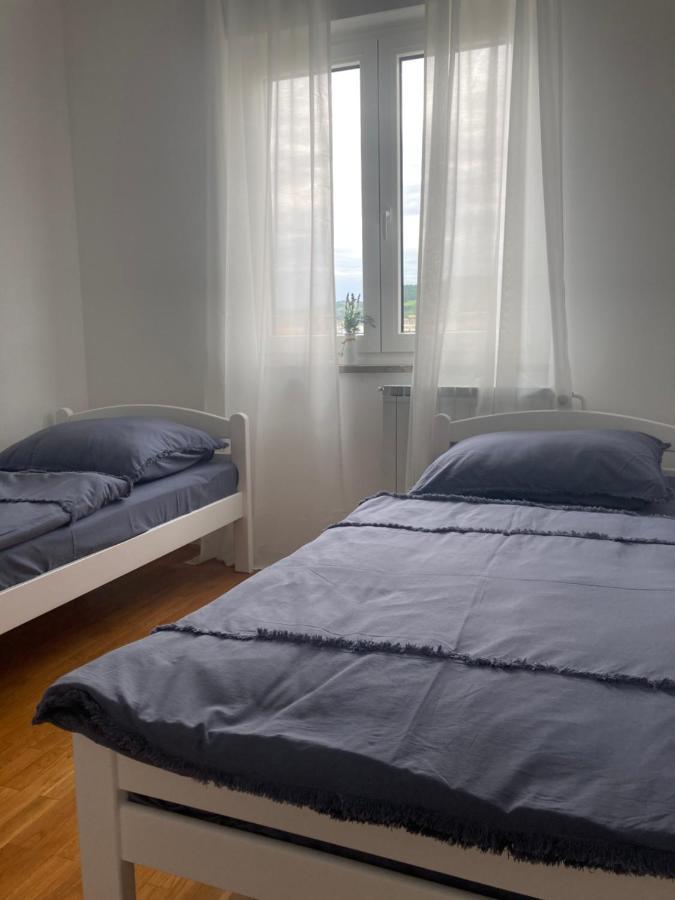 Bellevue Apartment Izola Bagian luar foto